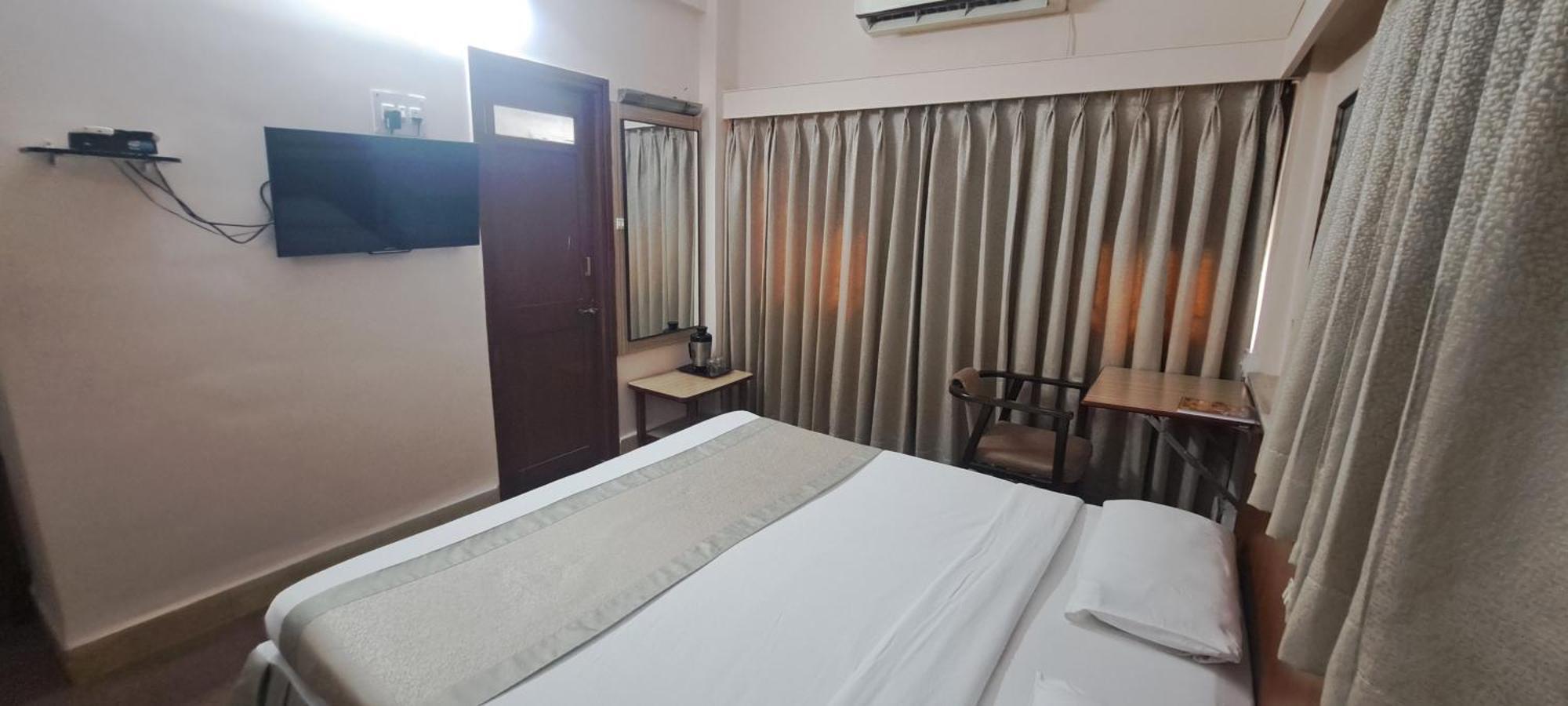 Hotel Swaroop Pune Exterior foto