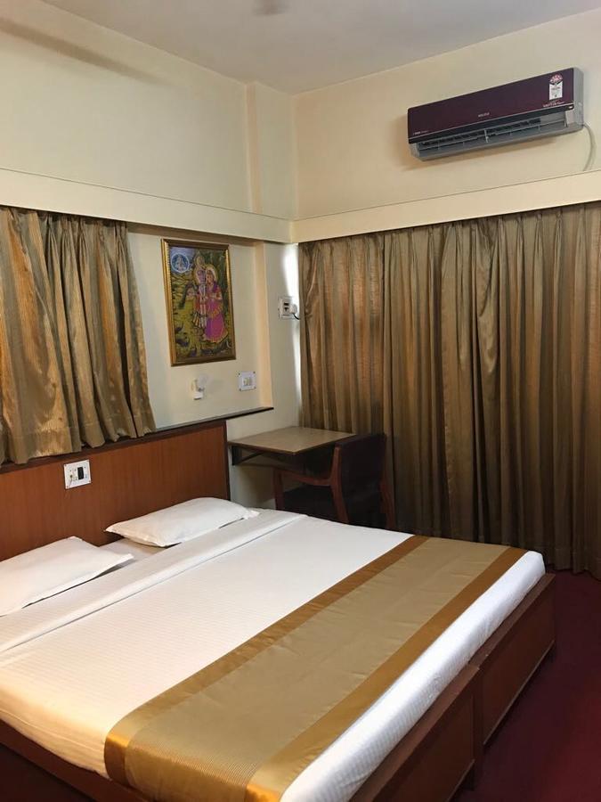 Hotel Swaroop Pune Exterior foto
